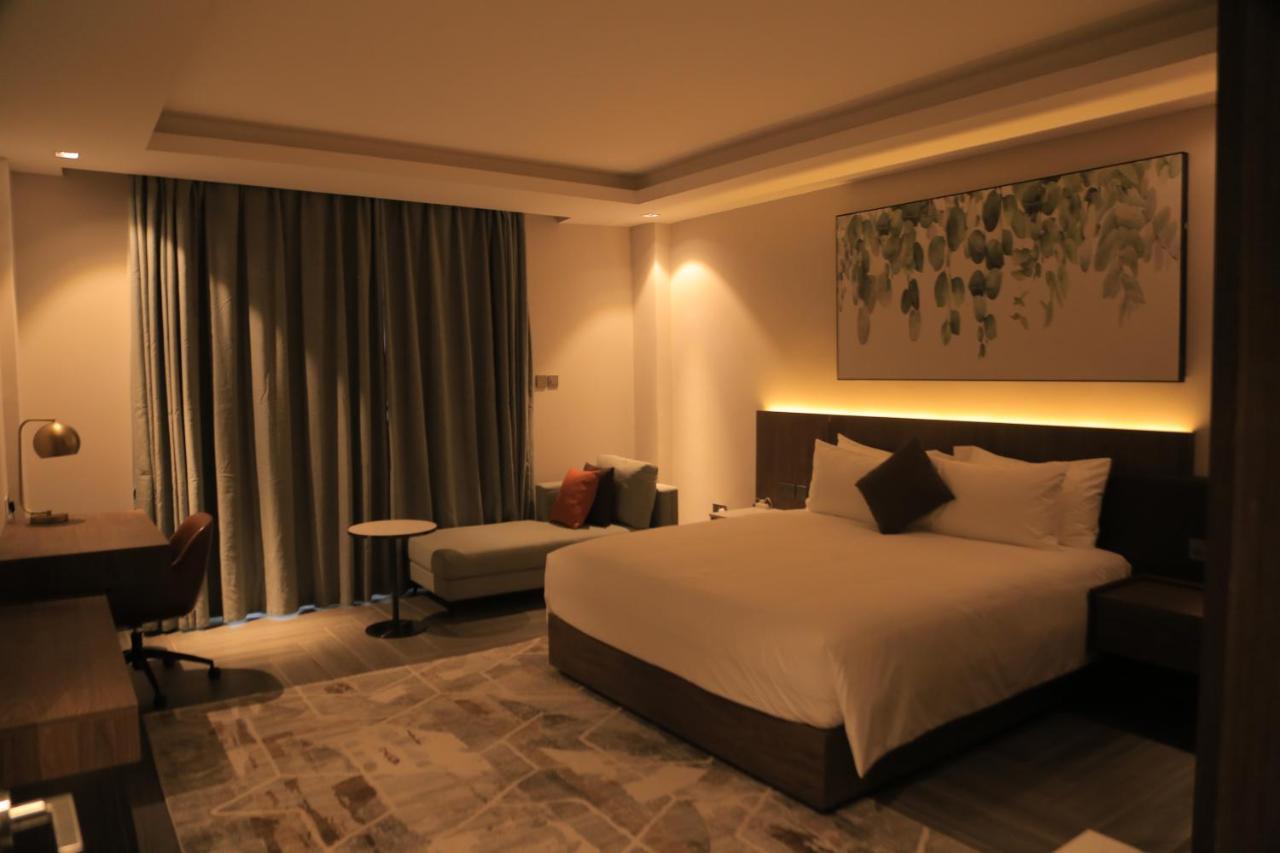 Zara Garden Hotel&Apartments Kampala Buitenkant foto